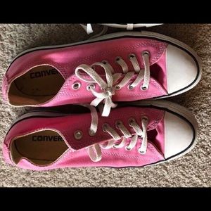 Women converse